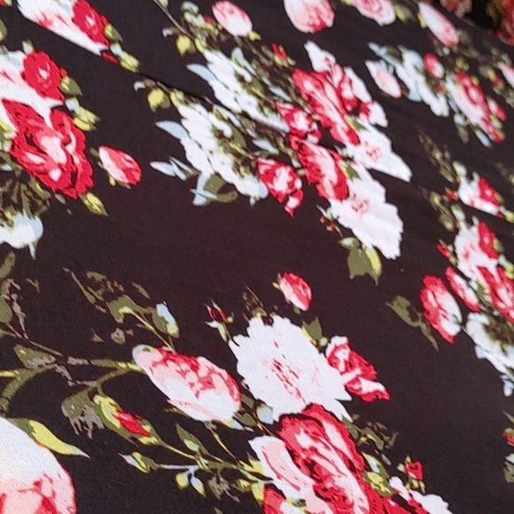 💚NWT Women's Ardene Black Floral Kimono - Picture 2 of 7